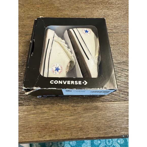 NIB Converse Chuck Taylor All Star Cribster Baby sz 3 Sneakers “1st Chucks” - Picture 1 of 3